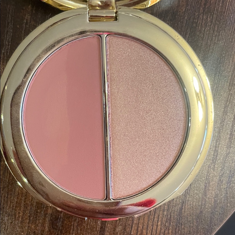 tarte Dual- blush and glow rose gold Tone Blush Compact - Rose and Beige